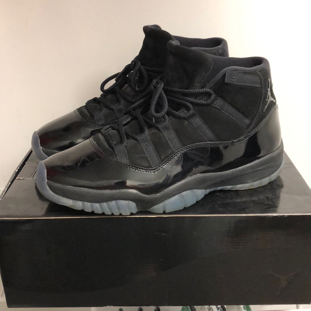 Jordan 11 retro CAP AND GOWN